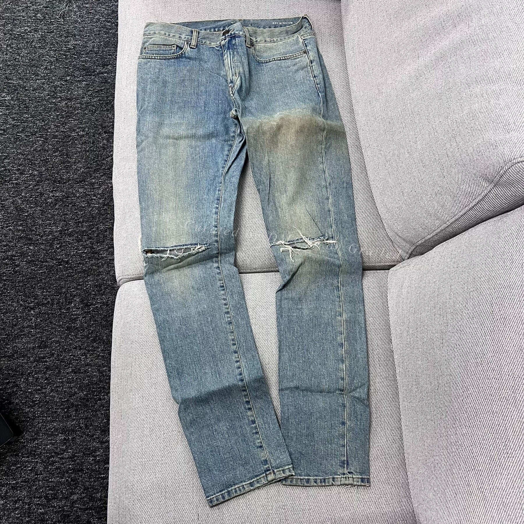 Saint Laurent 15FW Slash Distressed Jeans
