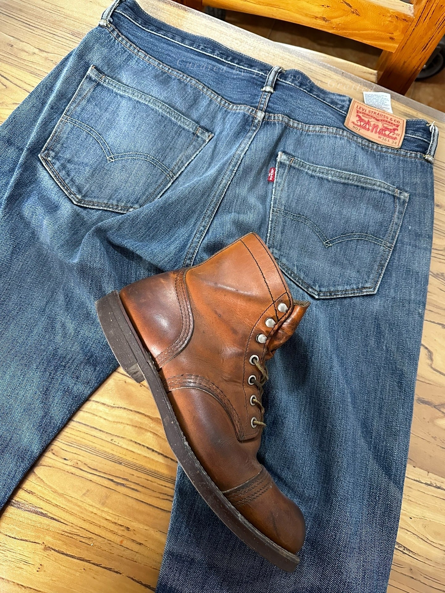 Levi's 501 Distressed Washed Jeans