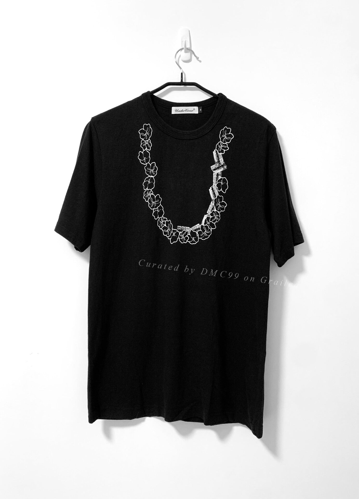 Undercover Blade Flower Necklace Short Sleeve Tee
