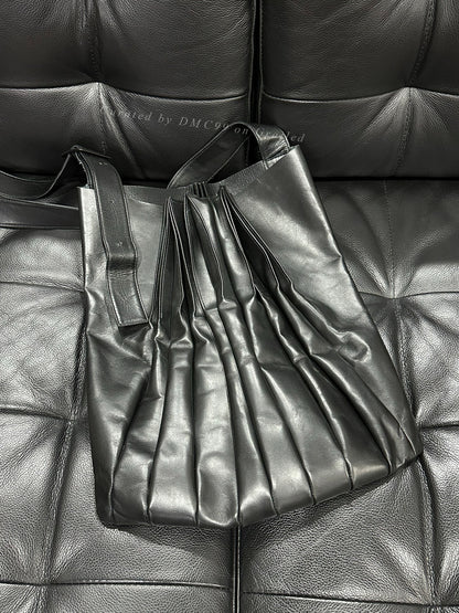 Yohji Yamamoto Noir Pleated Leather Bag