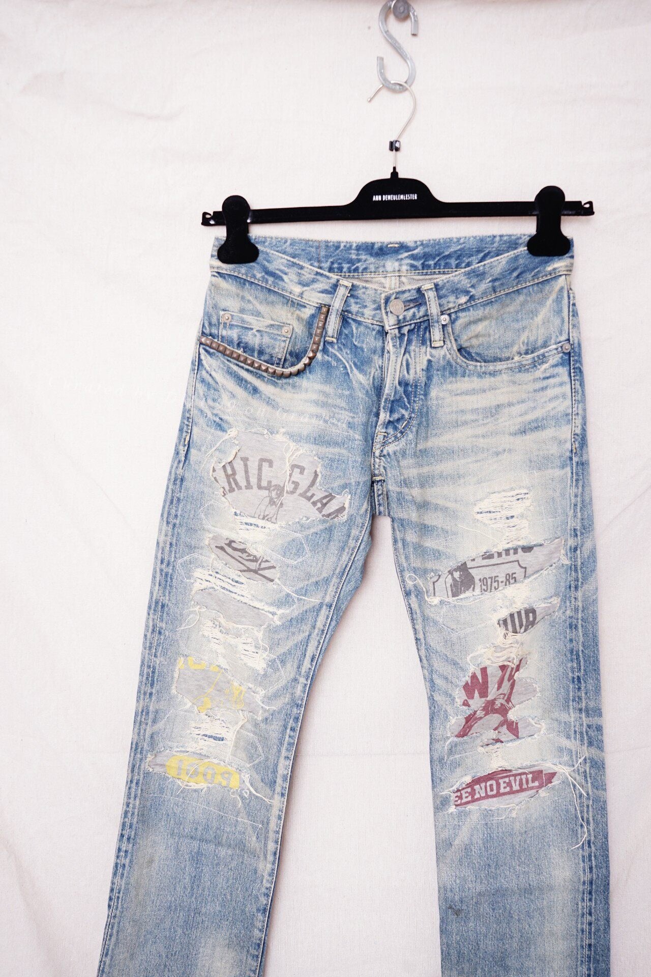 Hysteric Glamour Distressed Graffiti Jeans