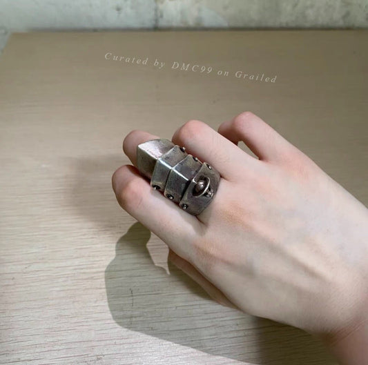 Vivienne Westwood Original Four-Section Armour Ring JSB