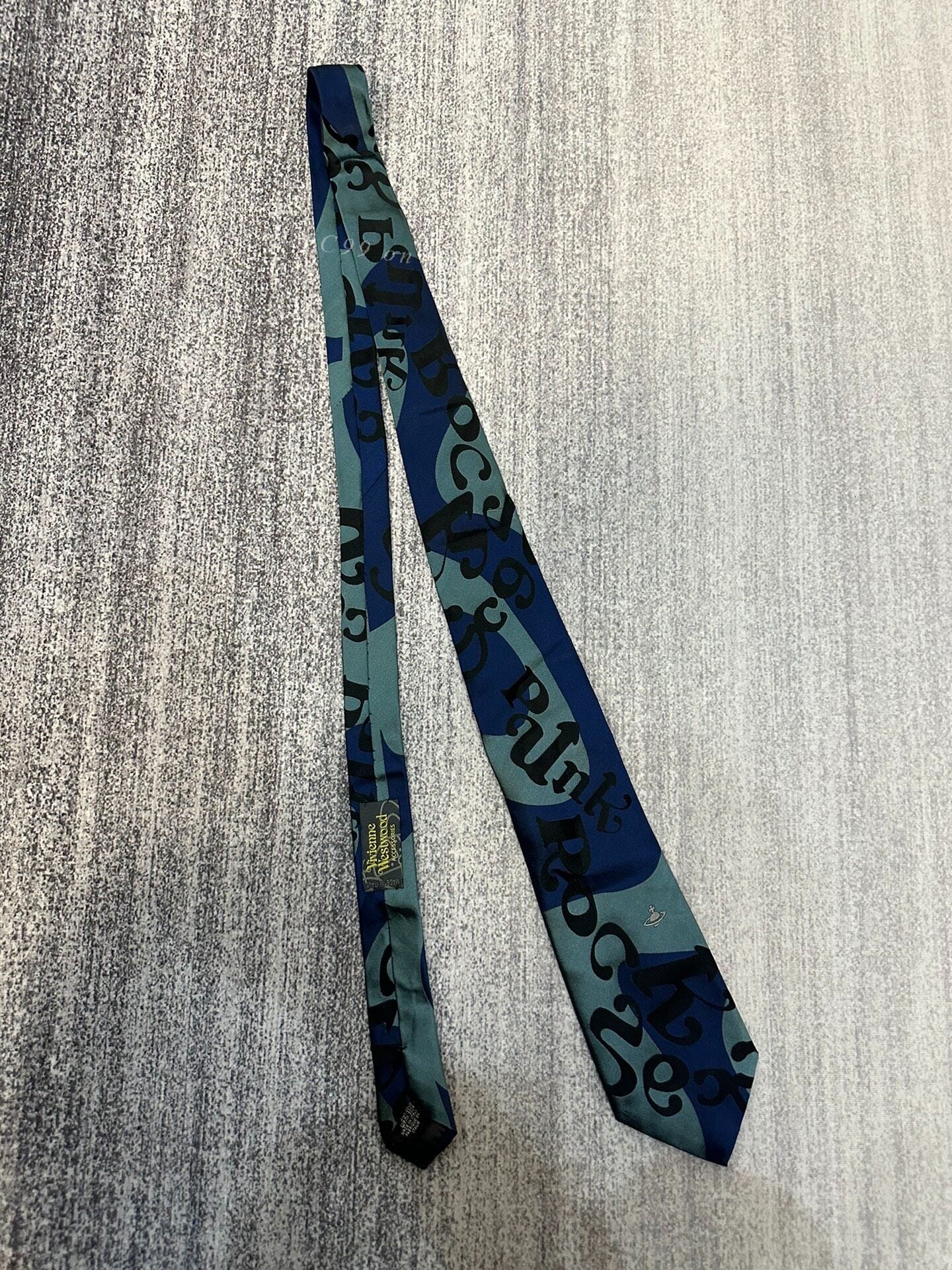 Vivienne Westwood Saturn Tie