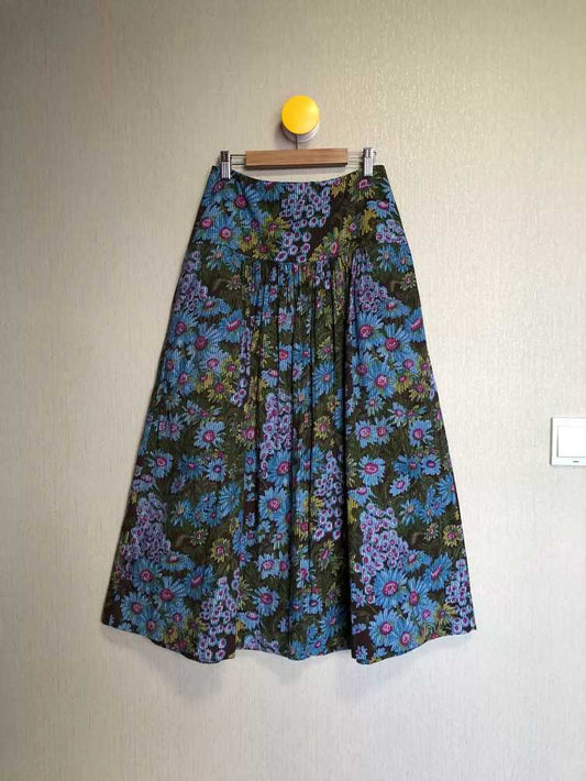 45rpm-floral-pleated-midi-skirtWomen's / 32" / US 10 / IT 46BlueGently Used in Blue, Women's / 32" / US 10 / IT 46,Gently Used